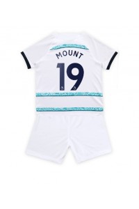Chelsea Mason Mount #19 Babyklær Borte Fotballdrakt til barn 2022-23 Korte ermer (+ Korte bukser)